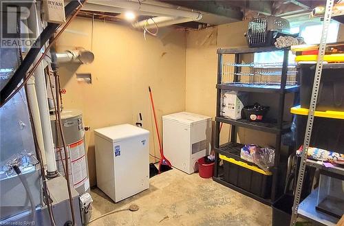 384 Talbot Street, Hamilton, ON - Indoor Photo Showing Laundry Room