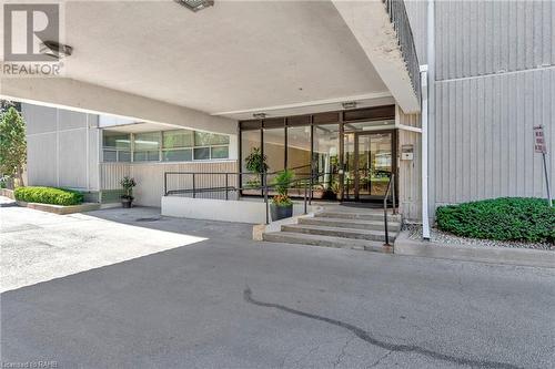 2263 Marine Drive Unit# 1505, Oakville, ON - Outdoor