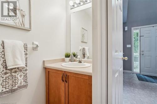 1261 Stephenson Drive, Burlington, ON - Indoor Photo Showing Bathroom