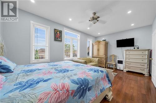 33 Tallman Street, Stoney Creek, ON - Indoor Photo Showing Bedroom