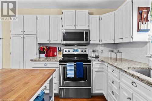 38 Parker Avenue, Ancaster, ON - Indoor Photo Showing Kitchen