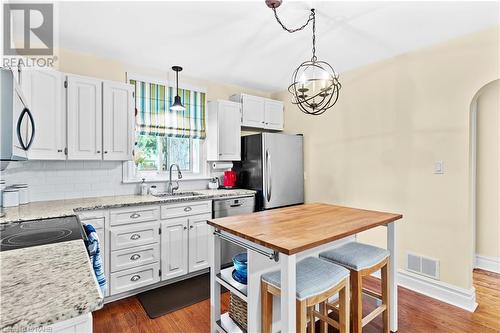 38 Parker Avenue, Ancaster, ON - Indoor Photo Showing Kitchen