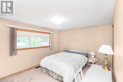 14 Calvert Avenue, Hamilton, ON - Indoor Photo Showing Bedroom