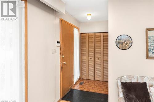 14 Calvert Avenue, Hamilton, ON - Indoor Photo Showing Other Room