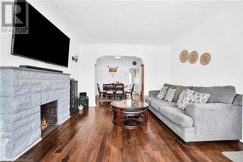 93 Fairfield Avenue, Hamilton, ON - Indoor Photo Showing Living Room With Fireplace