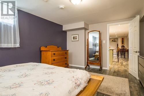 567 Kingswood Place, Burlington, ON - Indoor Photo Showing Bedroom