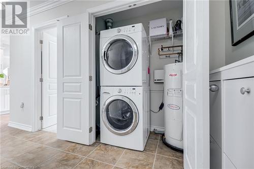 5070 Fairview Street Unit# 209, Burlington, ON - Indoor Photo Showing Laundry Room