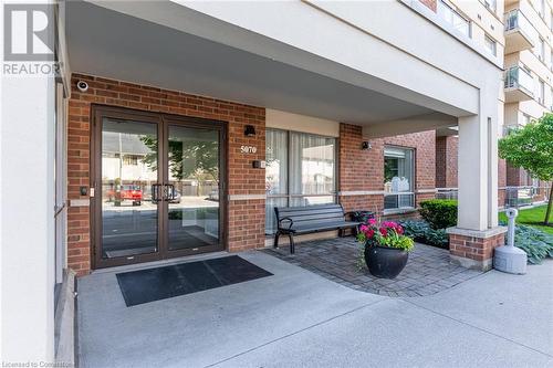 5070 Fairview Street Unit# 209, Burlington, ON - Outdoor