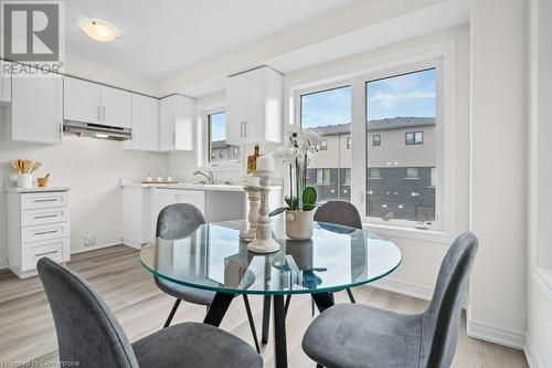 15B Bingham Road, Hamilton, ON - Indoor Photo Showing Dining Room