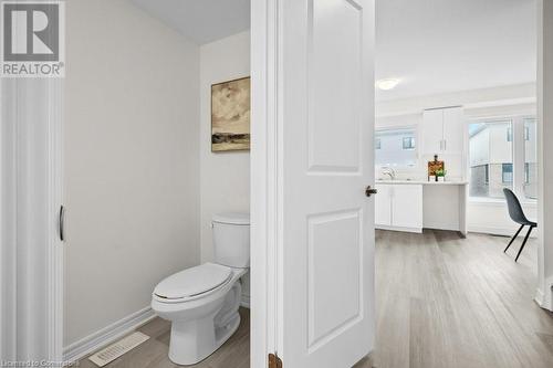 15B Bingham Road, Hamilton, ON - Indoor Photo Showing Bathroom