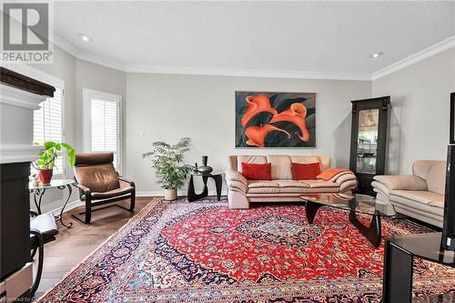 1151 Lockhart Road, Burlington, ON - Indoor Photo Showing Living Room