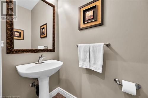 1151 Lockhart Road, Burlington, ON - Indoor Photo Showing Bathroom