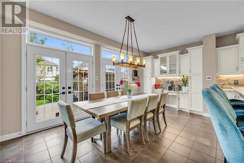 20 Lampman Drive, Hamilton, ON - Indoor Photo Showing Dining Room