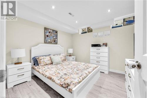 20 Lampman Drive, Hamilton, ON - Indoor Photo Showing Bedroom