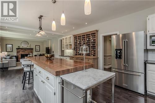 4016 Lantern Lane, Burlington, ON - Indoor Photo Showing Kitchen