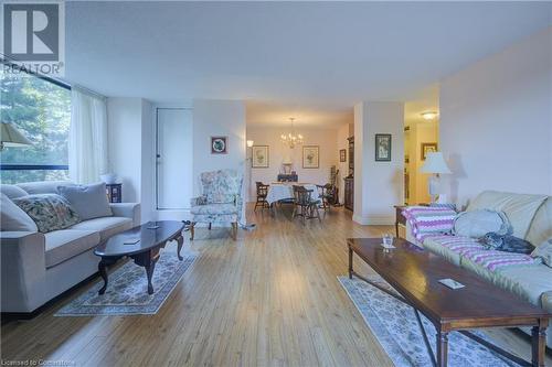 222 Jackson Street W Unit# 206, Hamilton, ON - Indoor Photo Showing Living Room