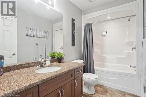 218 Plains Road E Unit# 16, Burlington, ON - Indoor Photo Showing Bathroom