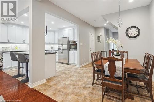 218 Plains Road E Unit# 16, Burlington, ON - Indoor Photo Showing Dining Room