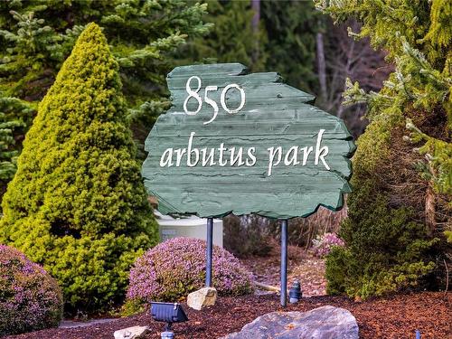 17-850 Arbutus St, Qualicum Beach, BC 