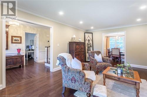 4173 Corrine Court, Burlington, ON - Indoor Photo Showing Living Room