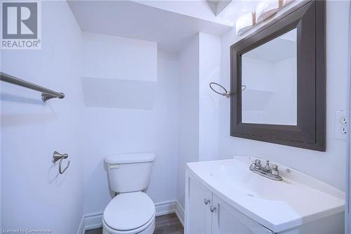 248 Fairfield Avenue, Hamilton, ON - Indoor Photo Showing Bathroom