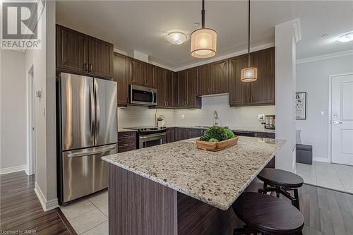 33 Whitmer Street Unit# 216, Milton, ON - Indoor Photo Showing Kitchen With Upgraded Kitchen