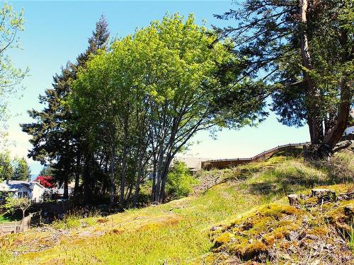 5524 Cliffside Rd, Nanaimo, BC 