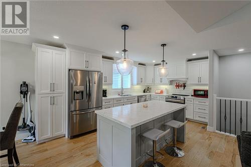 659 James Street, Delhi, ON - Indoor Photo Showing Kitchen With Upgraded Kitchen