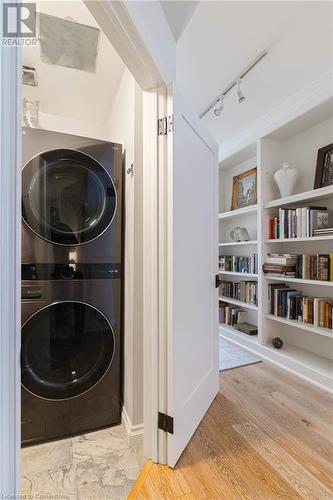 4000 Creekside Drive Unit# 902, Hamilton, ON - Indoor Photo Showing Laundry Room