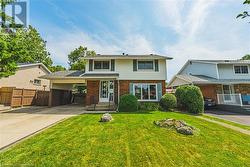 35 CARDINAL Drive  Hamilton, ON L9A 4H6