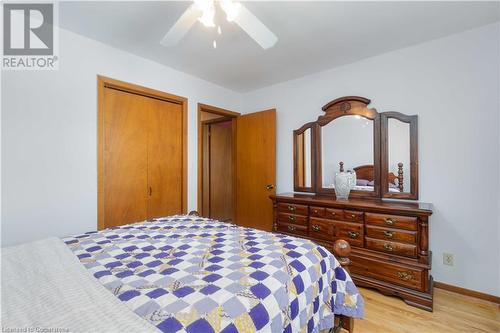 679 Niagara Street N, Welland, ON - Indoor Photo Showing Bedroom