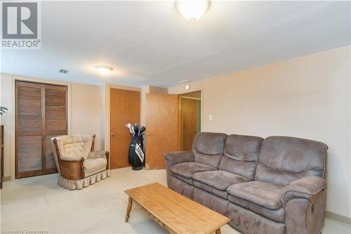 679 Niagara Street N, Welland, ON - Indoor Photo Showing Living Room