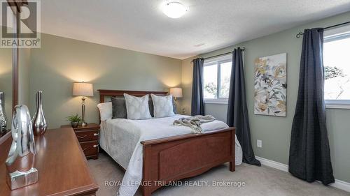 56 - 166 Southdale Road W, London, ON - Indoor Photo Showing Bedroom