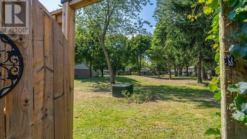 56 - 166 Southdale Road W, London, ON - Outdoor