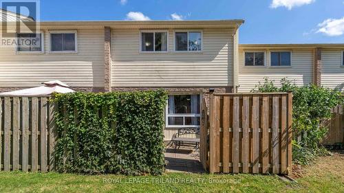 56 - 166 Southdale Road W, London, ON - Outdoor