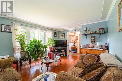 511 Briarhill Avenue, London, ON - Indoor Photo Showing Living Room