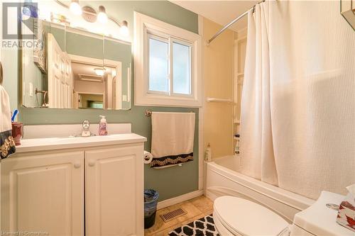 511 Briarhill Avenue, London, ON - Indoor Photo Showing Bathroom