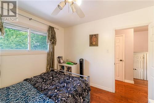 511 Briarhill Avenue, London, ON - Indoor Photo Showing Bedroom