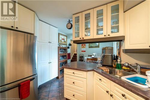 511 Briarhill Avenue, London, ON - Indoor Photo Showing Kitchen With Double Sink