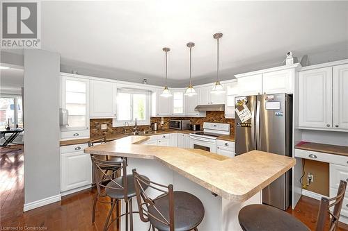 57 Tunis Street, St. Catharines, ON - Indoor Photo Showing Kitchen