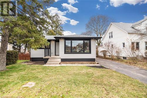 45 Oak Street, Simcoe, ON - Outdoor