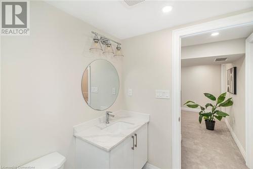 45 Oak Street, Simcoe, ON - Indoor Photo Showing Bathroom