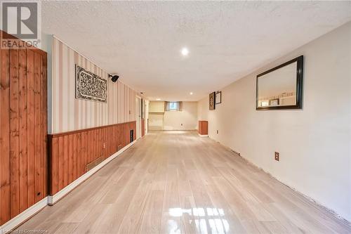 9127 Twenty Road, Glanbrook, ON - Indoor Photo Showing Other Room