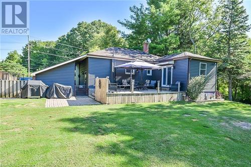 9127 Twenty Road, Glanbrook, ON - Outdoor With Deck Patio Veranda