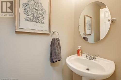 796 Hawkins Crescent, Burlington, ON - Indoor Photo Showing Bathroom