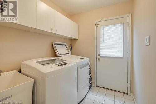 796 Hawkins Crescent, Burlington, ON - Indoor Photo Showing Laundry Room