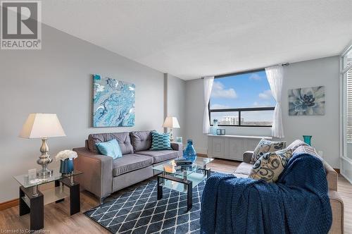 99 Donn Avenue Unit# 705, Stoney Creek, ON - Indoor Photo Showing Living Room