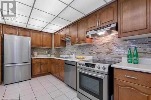 99 Donn Avenue Unit# 705, Stoney Creek, ON - Indoor Photo Showing Kitchen With Stainless Steel Kitchen