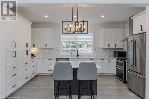 345 Prince'S Street, Fergus, ON - Indoor Photo Showing Kitchen With Upgraded Kitchen