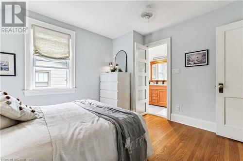 607 Locust Street, Burlington, ON - Indoor Photo Showing Bedroom